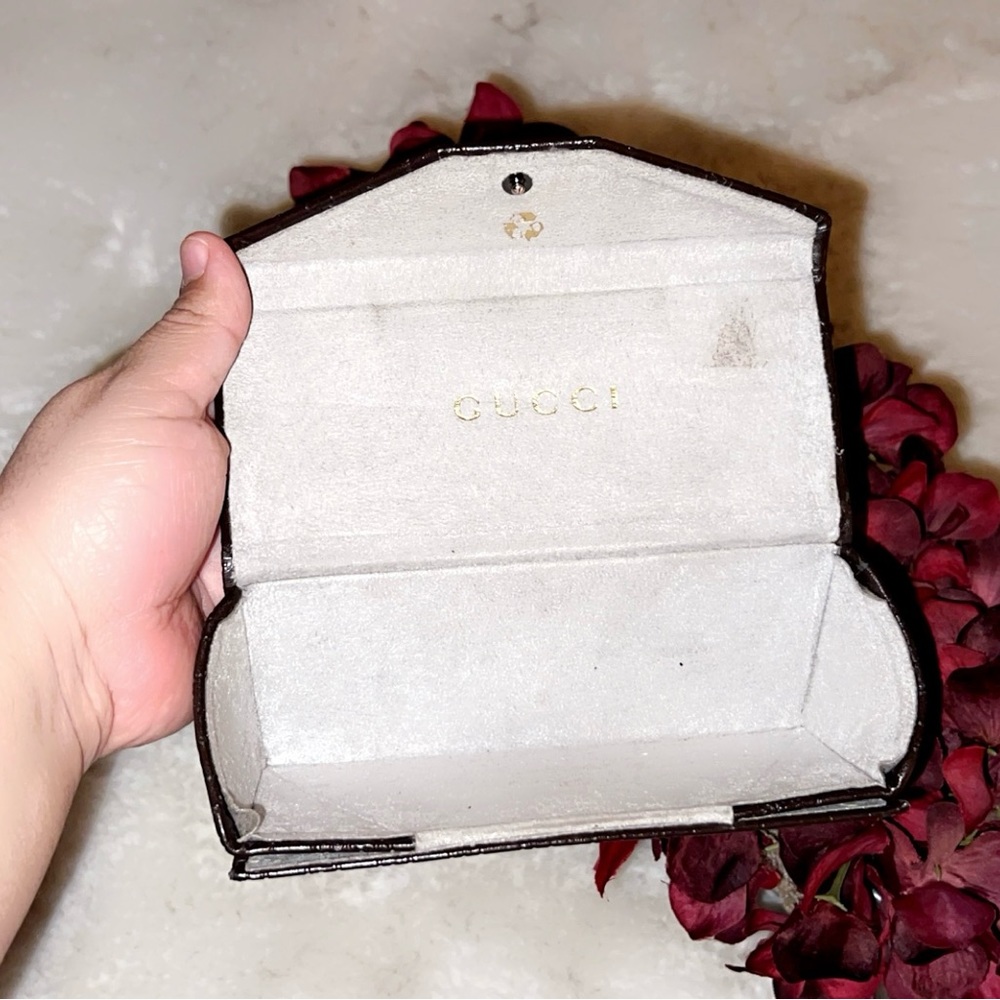 GUCCI GG Sima Leather Sunglasses Trifold Case - Picture 7 of 7